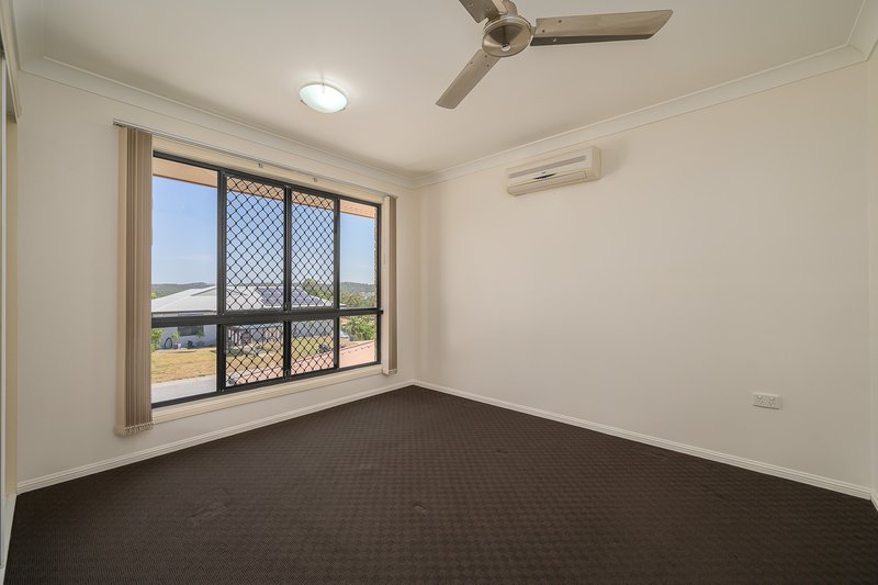 Photo - 2 Kensington Place, Kin Kora QLD 4680 - Image 12