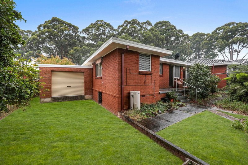 Photo - 2 Kerrie Crescent, Peakhurst NSW 2210 - Image 14