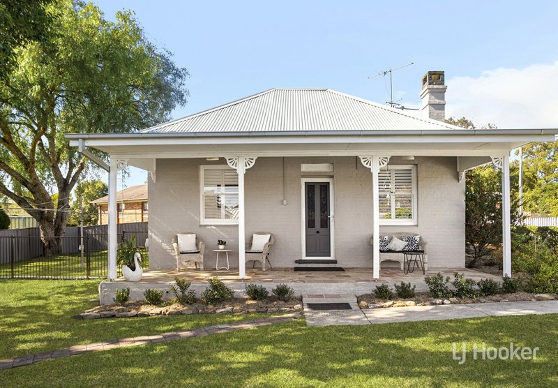 Photo - 2 Kevin Place, Thirlmere NSW 2572 - Image 1