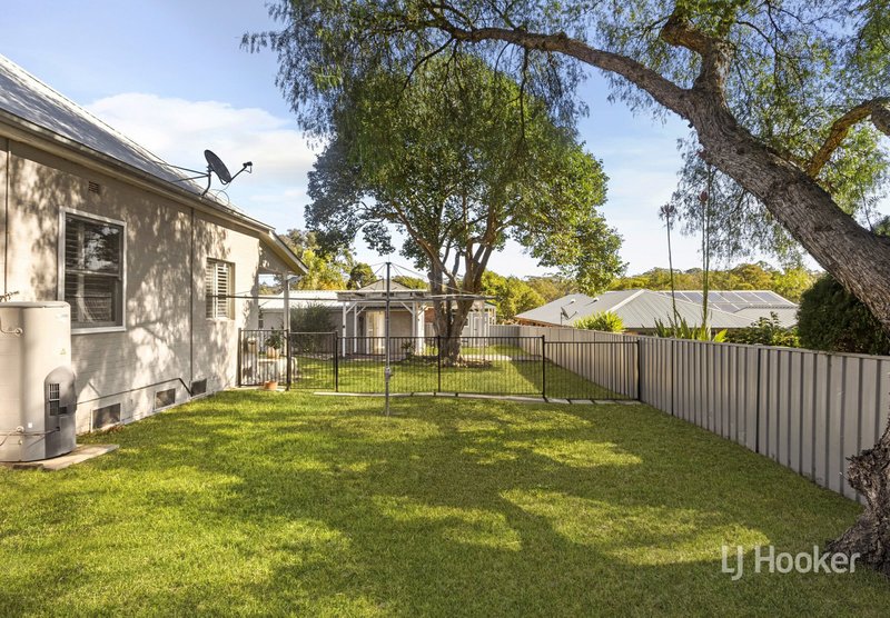 Photo - 2 Kevin Place, Thirlmere NSW 2572 - Image 15