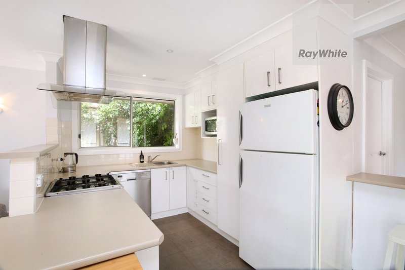 Photo - 2 Keyes Place, Gladstone Park VIC 3043 - Image 6