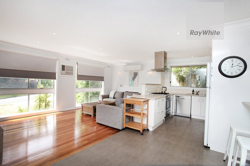 Photo - 2 Keyes Place, Gladstone Park VIC 3043 - Image 7