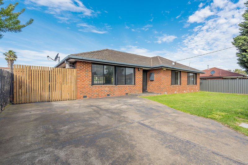 Photo - 2 Keysborough Street, Craigieburn VIC 3064 - Image 3