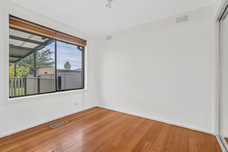 Photo - 2 Keysborough Street, Craigieburn VIC 3064 - Image 12