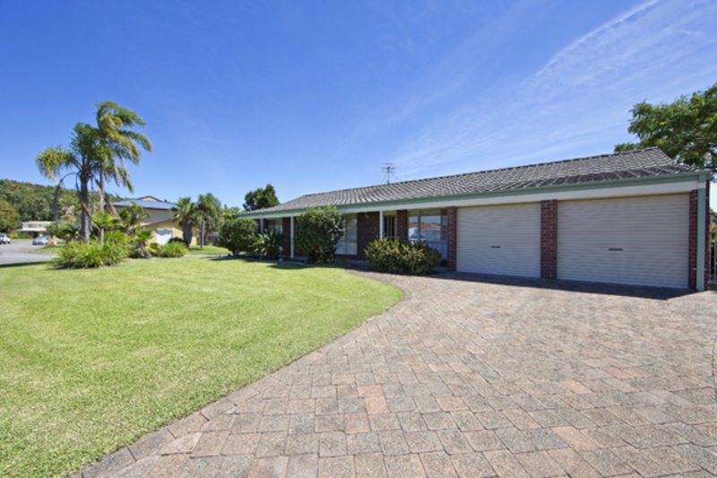 Photo - 2 Kiah Close, Fingal Bay NSW 2315 - Image 18