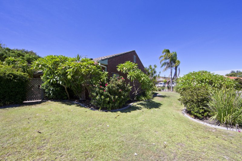 Photo - 2 Kiah Close, Fingal Bay NSW 2315 - Image 20