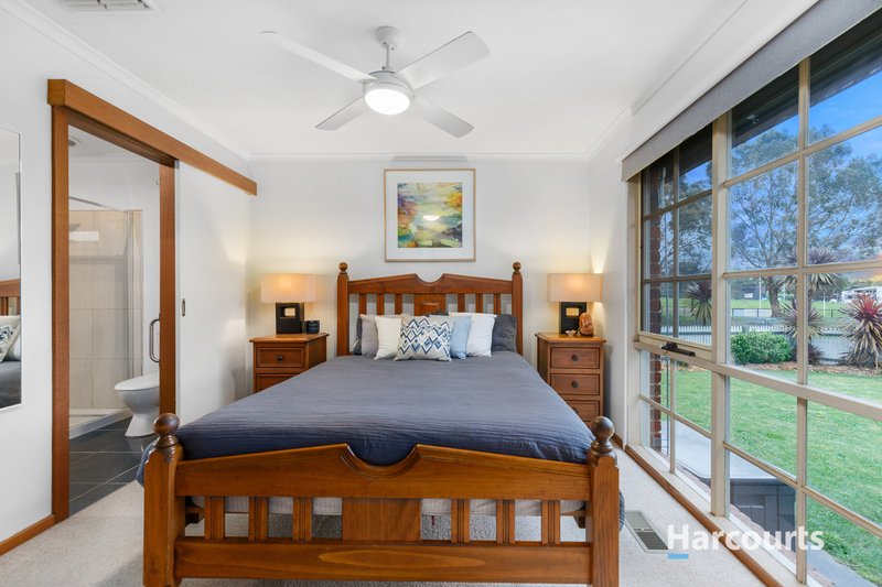 Photo - 2 Kimbolton Drive, Lysterfield VIC 3156 - Image 8