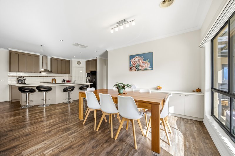 Photo - 2 Kims Close, Ararat VIC 3377 - Image 5
