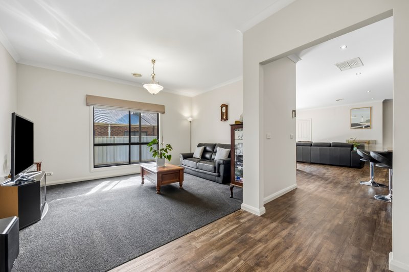 Photo - 2 Kims Close, Ararat VIC 3377 - Image 11