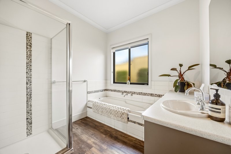 Photo - 2 Kims Close, Ararat VIC 3377 - Image 19