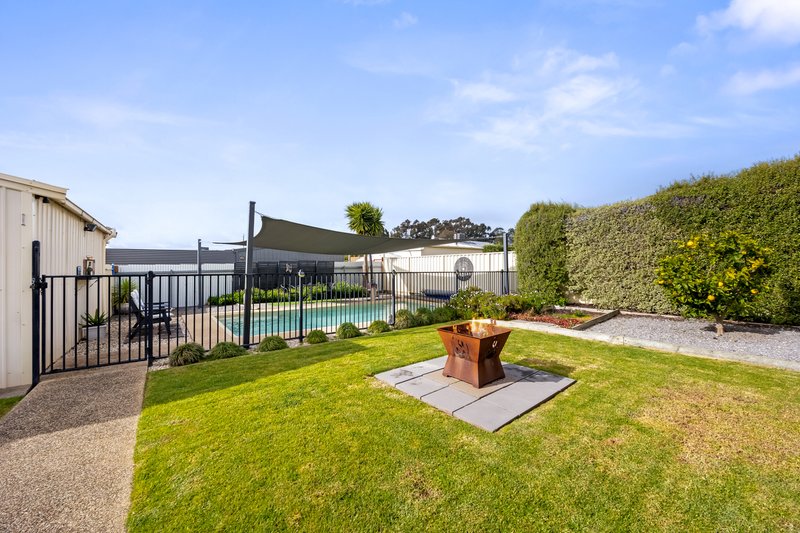 Photo - 2 Kims Close, Ararat VIC 3377 - Image 23