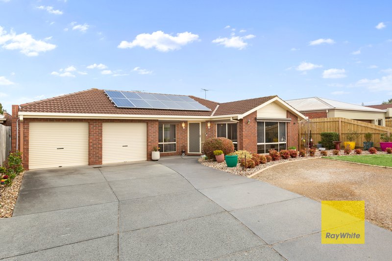 Photo - 2 Kindale Court, Highton VIC 3216 - Image 2