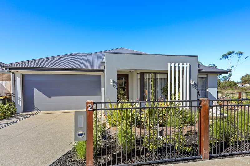 Photo - 2 King Parrot Boulevard, Drouin VIC 3818 - Image 3