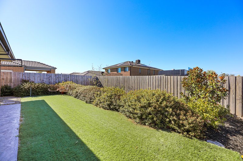 Photo - 2 King Parrot Boulevard, Drouin VIC 3818 - Image 14