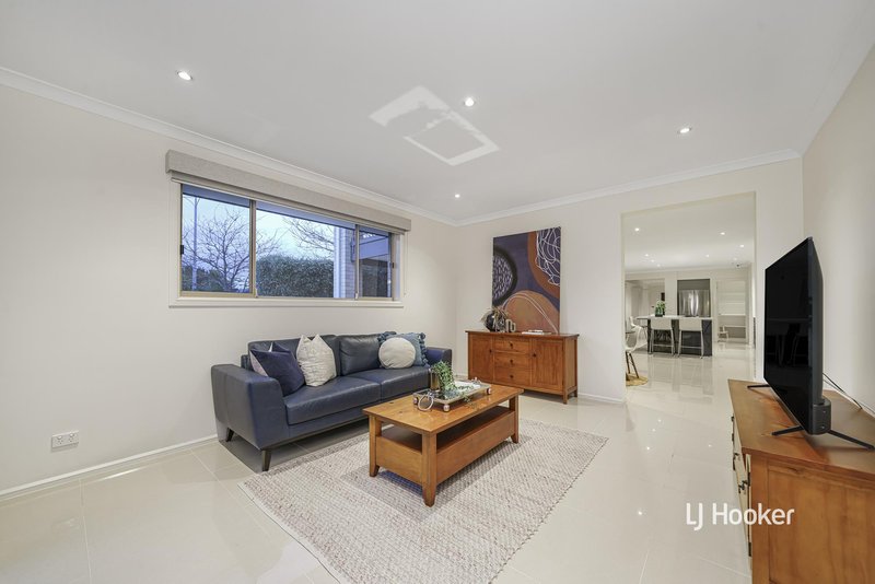 Photo - 2 Kingsford Drive, Point Cook VIC 3030 - Image 17