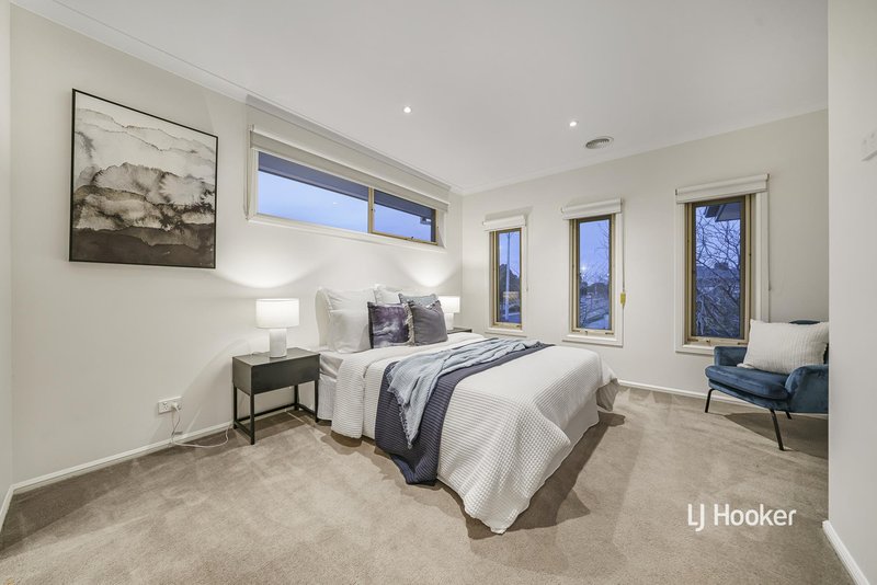 Photo - 2 Kingsford Drive, Point Cook VIC 3030 - Image 24