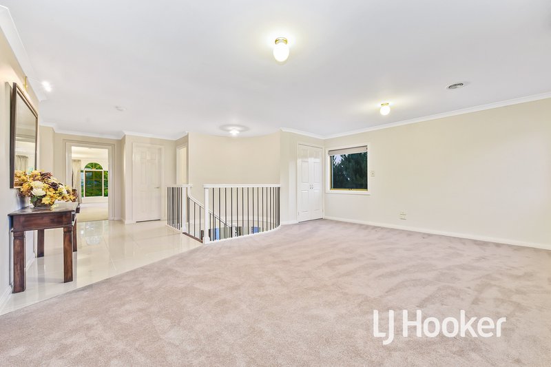 Photo - 2 Kingsley Court, Lynbrook VIC 3975 - Image 17