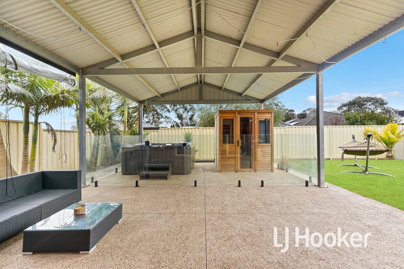 Photo - 2 Kingsley Court, Lynbrook VIC 3975 - Image 18