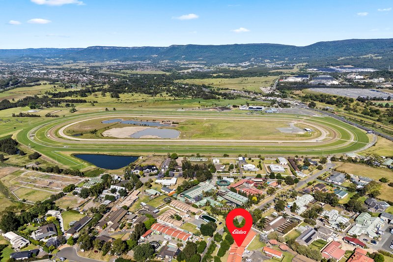 Photo - 2 Kingston Town Drive, Kembla Grange NSW 2526 - Image 4