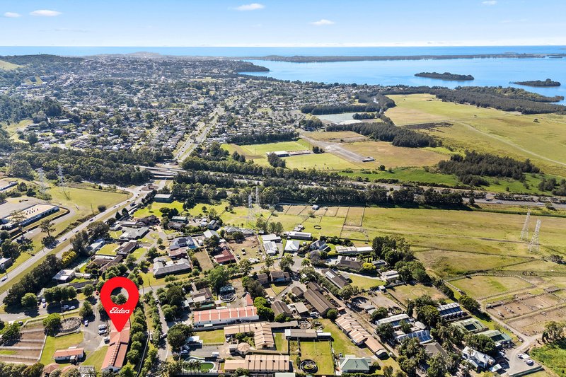 Photo - 2 Kingston Town Drive, Kembla Grange NSW 2526 - Image 9