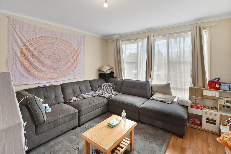 Photo - 2 Knight Place, Horsham VIC 3400 - Image 2