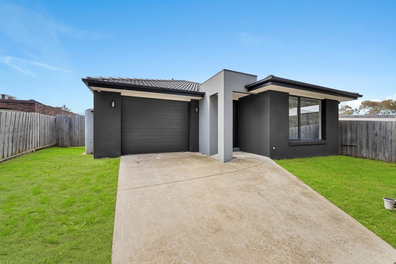 2 Koel Court, Carrum Downs VIC 3201