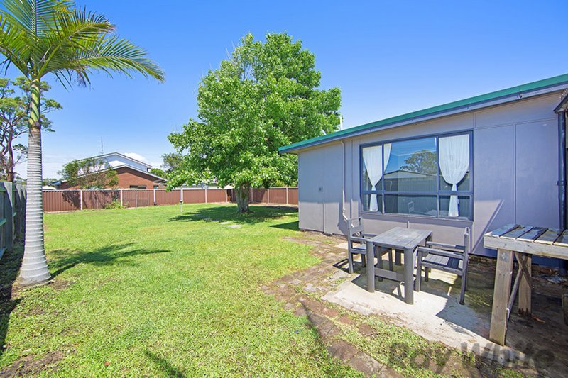 Photo - 2 Koorana Avenue, Gorokan NSW 2263 - Image 10