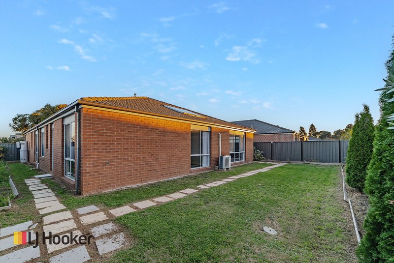 Photo - 2 Korab Place, Roxburgh Park VIC 3064 - Image 24