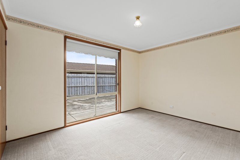 Photo - 2 Kossecks Place, Belmont VIC 3216 - Image 9