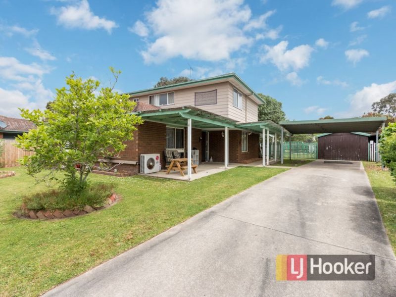 Photo - 2 Kraft Court, Pakenham VIC 3810 - Image 9