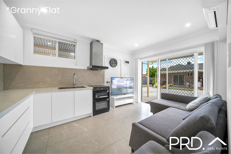 Photo - 2 Kuranda Avenue, Padstow NSW 2211 - Image 10