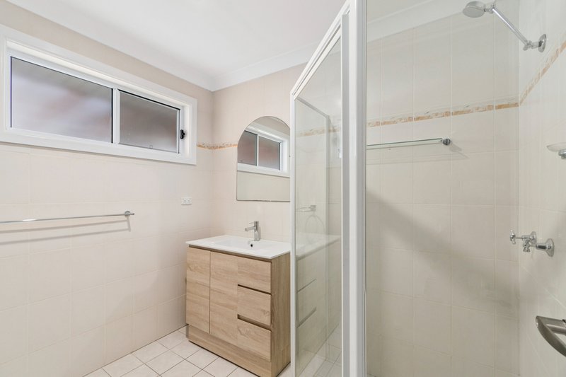 Photo - 2 Kylie Place, Dapto NSW 2530 - Image 7