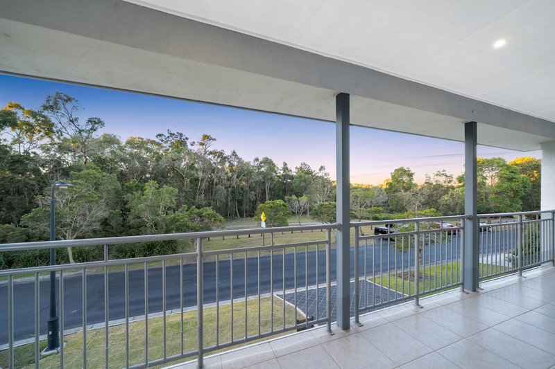 Photo - 2 Lacebark Street, North Lakes QLD 4509 - Image 16