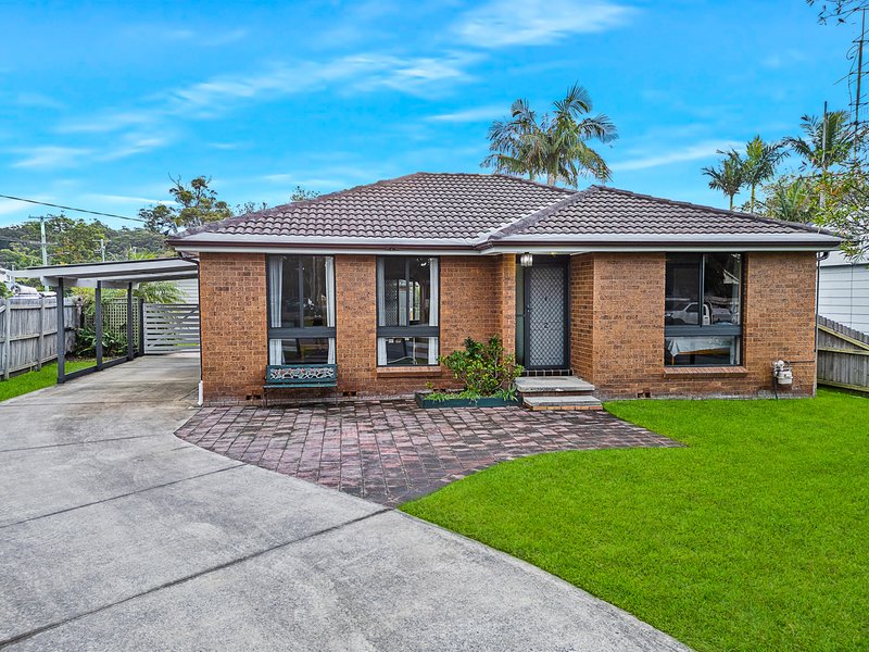 2 Laguna Parade, Berkeley Vale NSW 2261