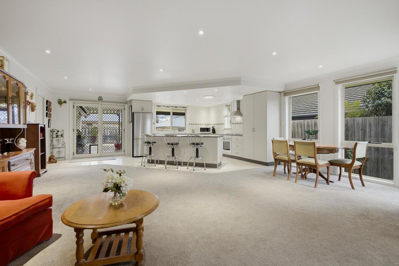 Photo - 2 Landsborough Avenue, Newstead TAS 7250 - Image 7