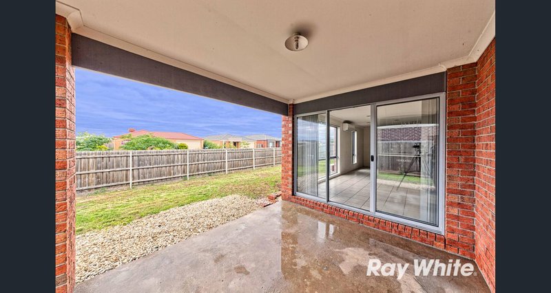 Photo - 2 Landscape Drive, Truganina VIC 3029 - Image 12