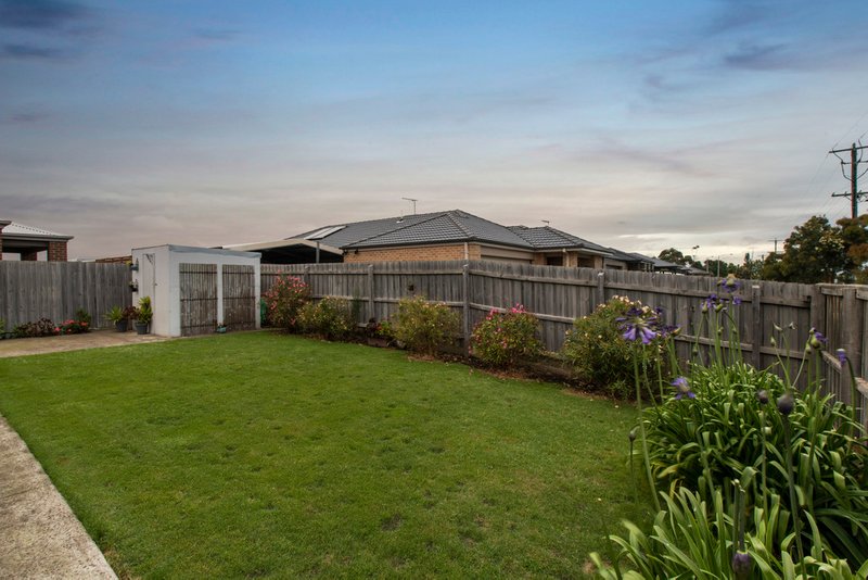 Photo - 2 Lapis Street, Koo Wee Rup VIC 3981 - Image 13