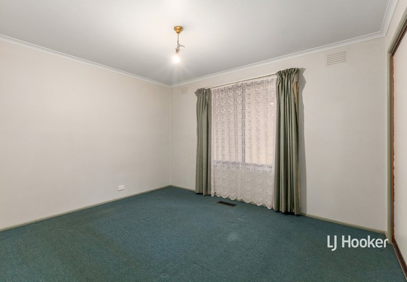 Photo - 2 Last Street, Broadford VIC 3658 - Image 6