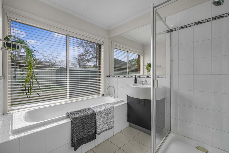 Photo - 2 Latrobe Avenue, Pakenham VIC 3810 - Image 9