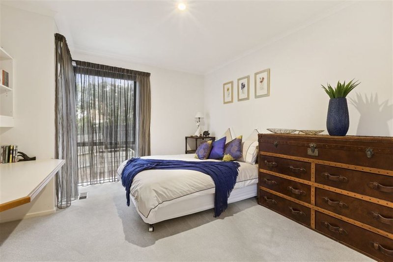 Photo - 2 Latrobe Court, Wheelers Hill VIC 3150 - Image 10