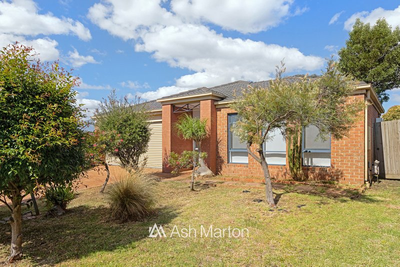 2 Laurie Court, Skye VIC 3977