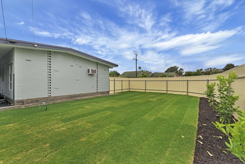 Photo - 2 Lawrie Street, Pooraka SA 5095 - Image 14