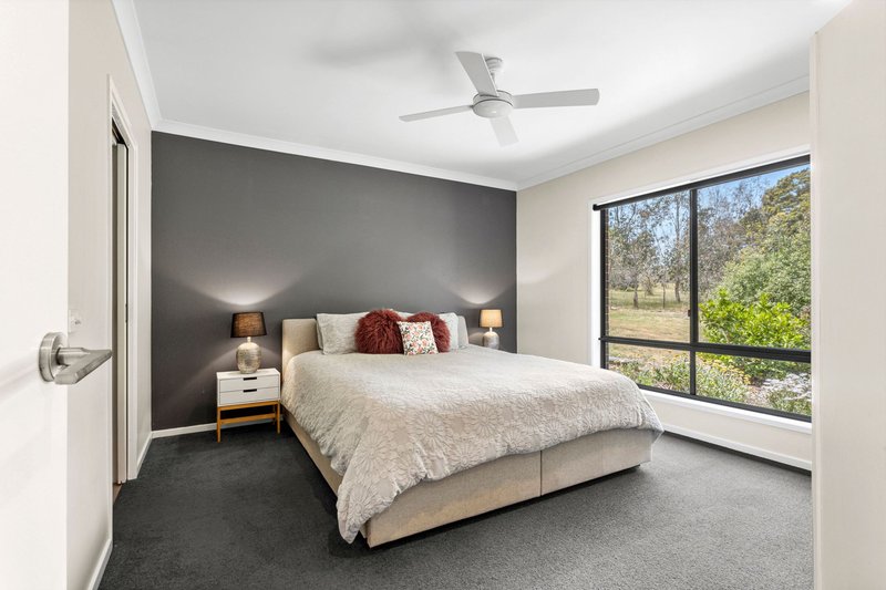 Photo - 2 Leared Drive, Kyneton VIC 3444 - Image 8