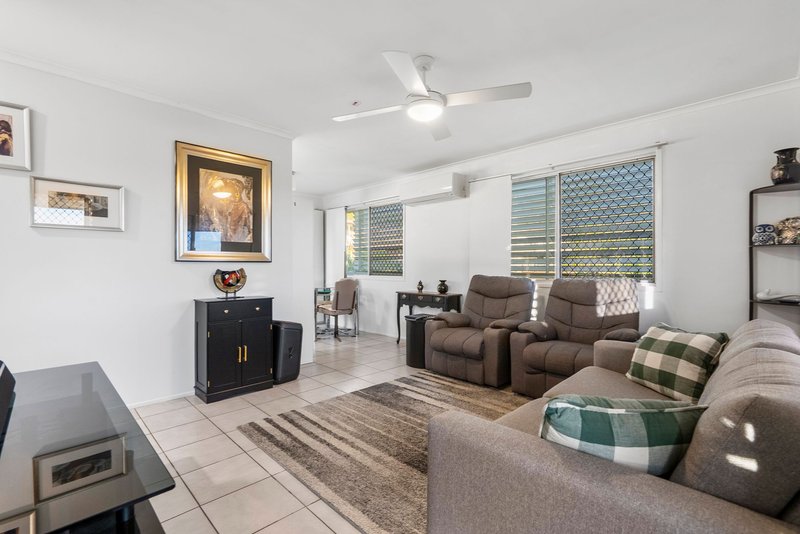 Photo - 2 Lee Court, Camira QLD 4300 - Image 11