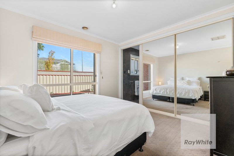 Photo - 2 Leichardt Crescent, Reservoir VIC 3073 - Image 5