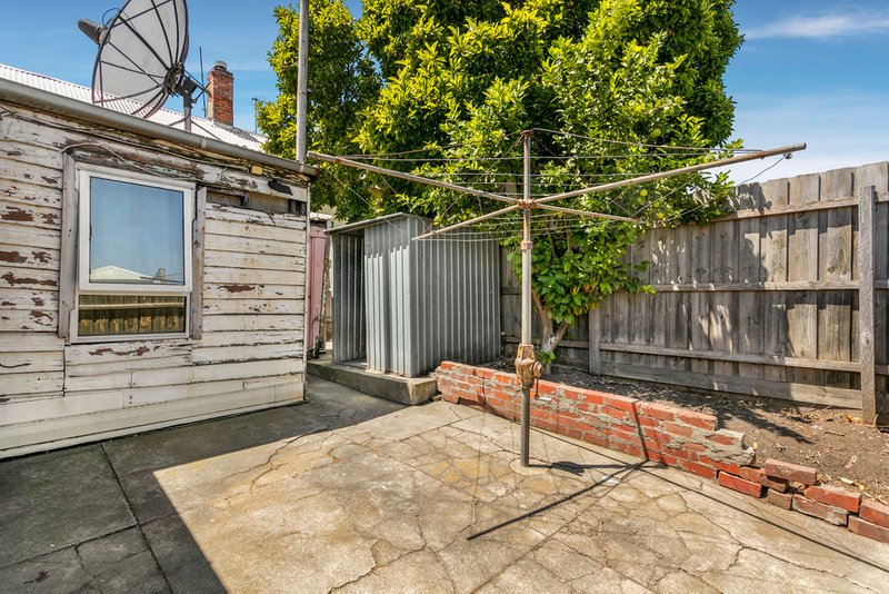 Photo - 2 Leithead Street, Brunswick VIC 3056 - Image 7