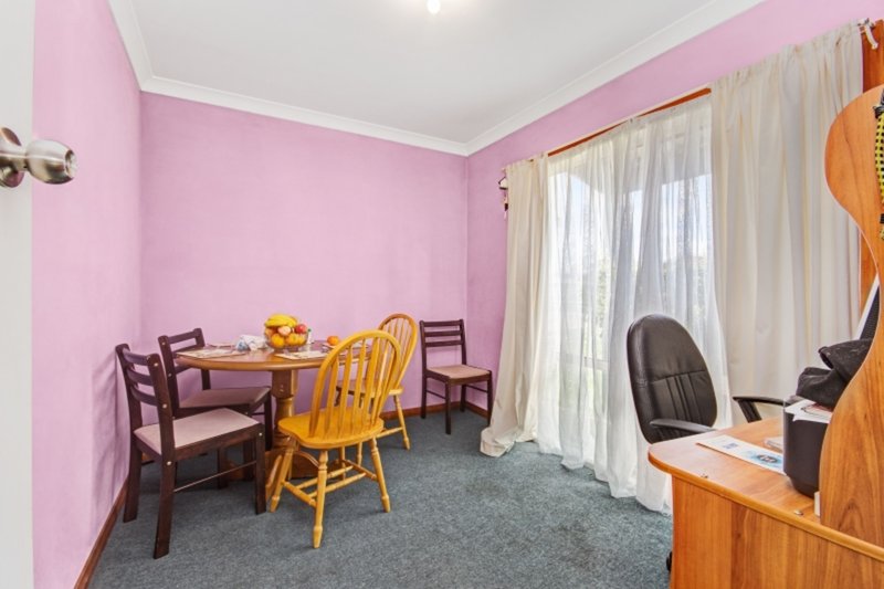 Photo - 2 Lenborough Street, Beauty Point TAS 7270 - Image 6