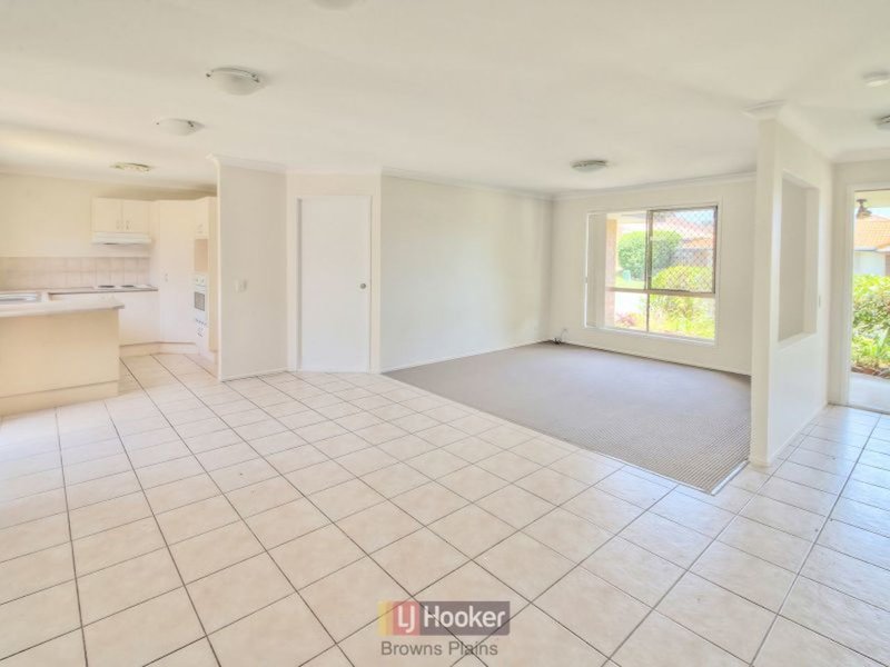 Photo - 2 Lewis Place, Calamvale QLD 4116 - Image 3