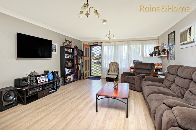 Photo - 2 Liddle Street, North St Marys NSW 2760 - Image 2