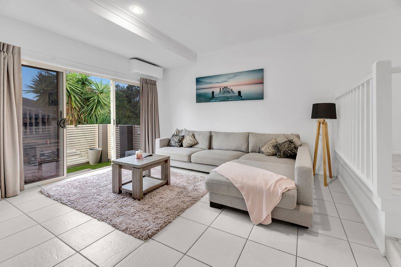 Photo - 2 Lim Court, Upper Coomera QLD 4209 - Image 7